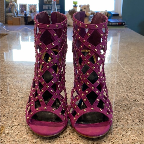Scene Weaver Pink/purple heels with gold studs - Picture 1 of 9